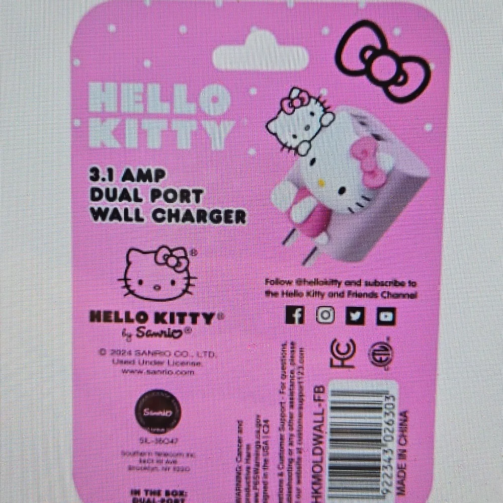 Hello Kitty Dual Port wall Charger 3.1 Amp nwt
